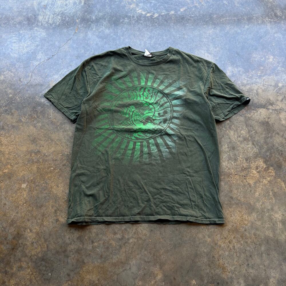 Vintage Y2K Essential Quiksilver‎ Graphic T-shirt
